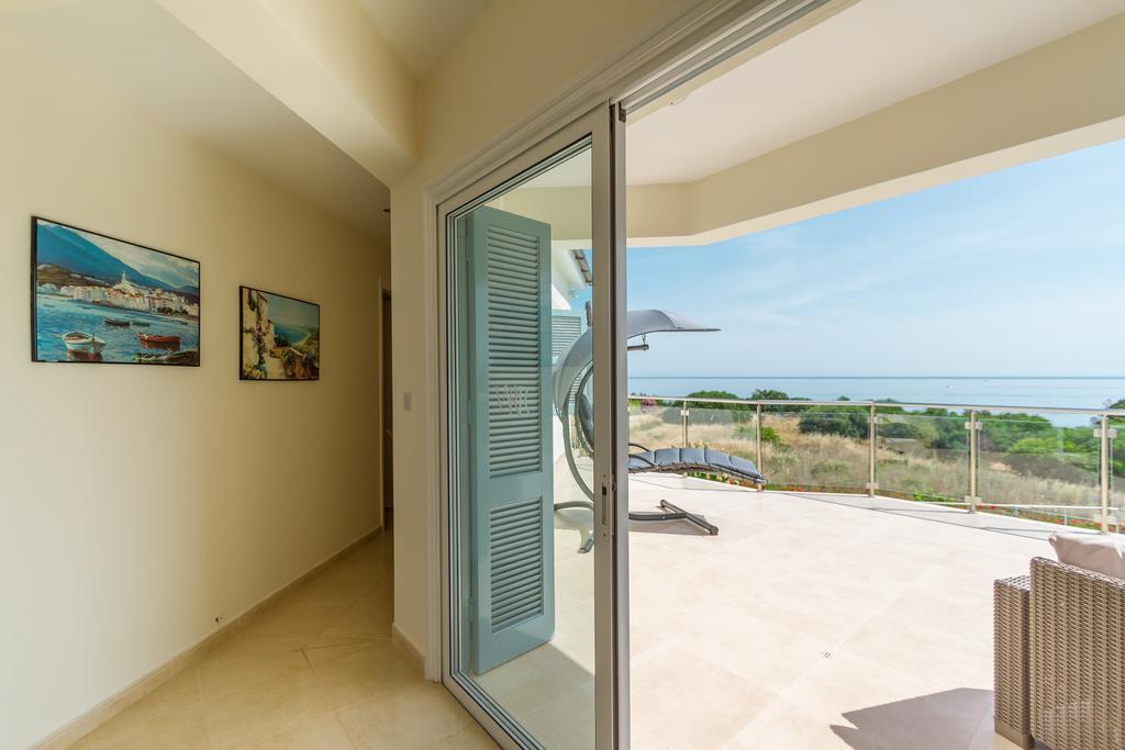 Villa Riverside Polis Exterior foto